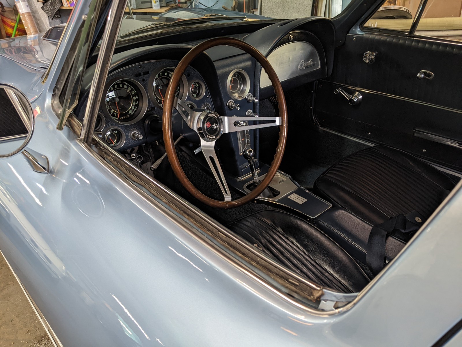 Chevrolet-Corvette-1964-Coupe-3