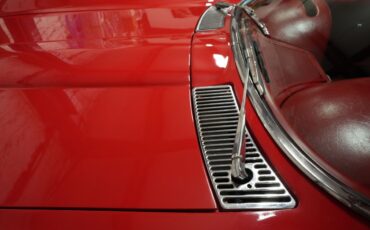 Chevrolet-Corvette-1964-Coupe-30