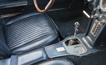 Chevrolet-Corvette-1964-Coupe-4