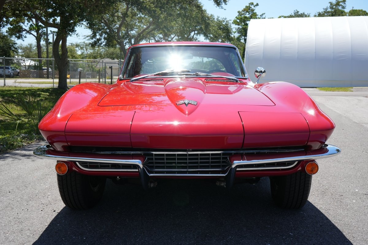 Chevrolet-Corvette-1964-Coupe-4