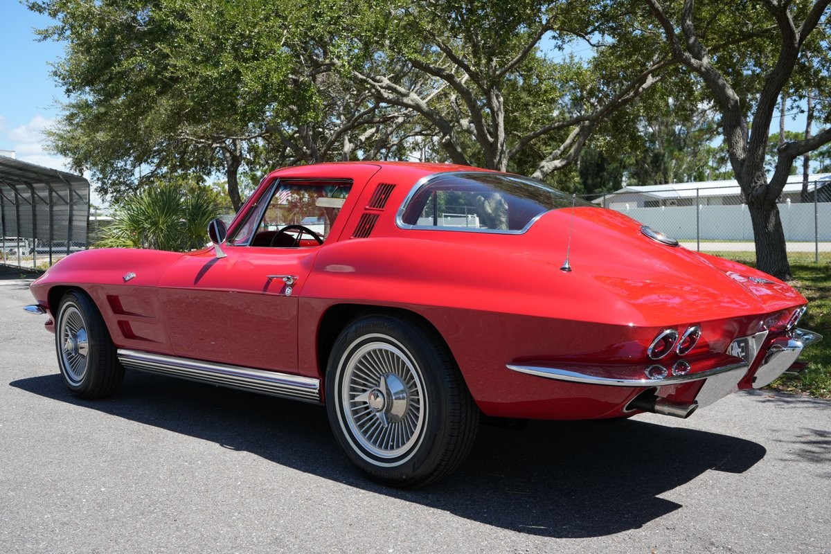 Chevrolet-Corvette-1964-Coupe-6