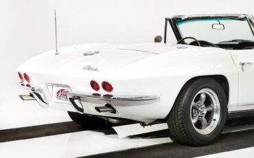 Chevrolet-Corvette-1964-Ermine-White-Black-Leather-20