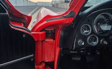 Chevrolet-Corvette-1964-Red-12