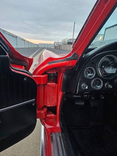 Chevrolet-Corvette-1964-Red-12