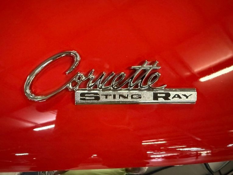 Chevrolet-Corvette-1964-Red-Cream-12