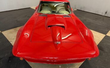 Chevrolet-Corvette-1964-Red-Cream-14