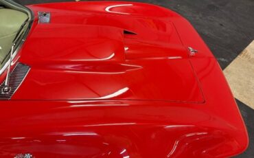 Chevrolet-Corvette-1964-Red-Cream-7