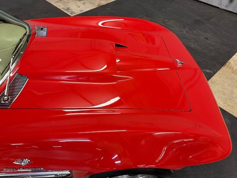 Chevrolet-Corvette-1964-Red-Cream-7