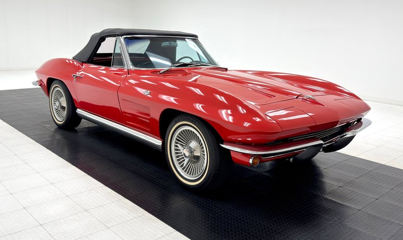 Chevrolet-Corvette-1964-Riverside-Red-Black-10