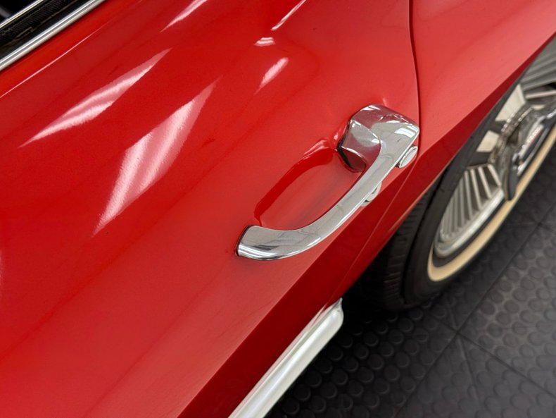 Chevrolet-Corvette-1964-Riverside-Red-Black-19