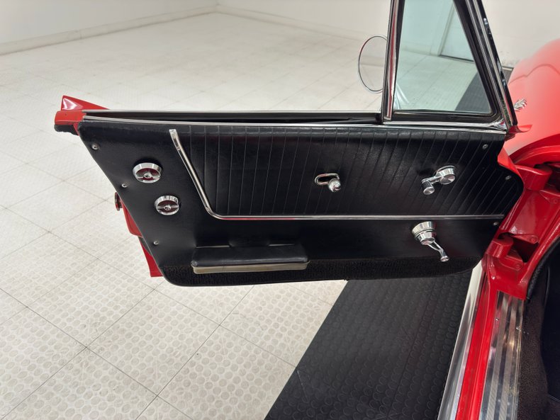 Chevrolet-Corvette-1964-Riverside-Red-Black-30