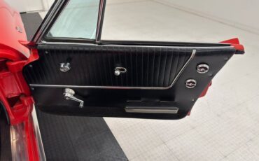 Chevrolet-Corvette-1964-Riverside-Red-Black-31
