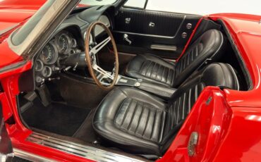 Chevrolet-Corvette-1964-Riverside-Red-Black-33