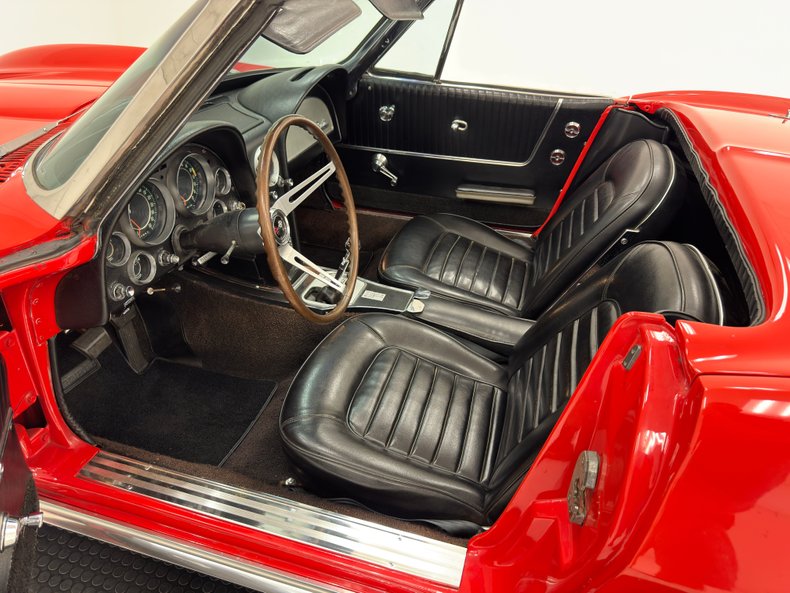 Chevrolet-Corvette-1964-Riverside-Red-Black-33