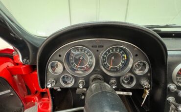 Chevrolet-Corvette-1964-Riverside-Red-Black-38