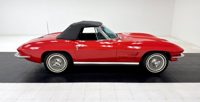Chevrolet-Corvette-1964-Riverside-Red-Black-9