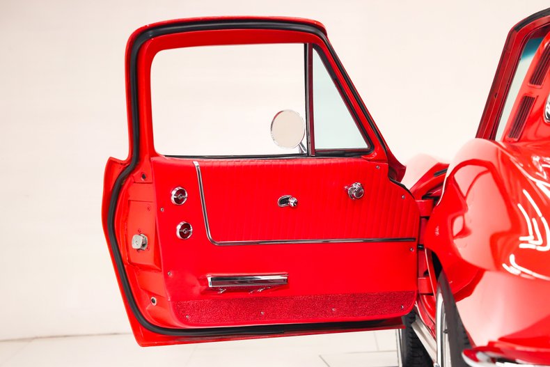 Chevrolet-Corvette-1964-Riverside-Red-Red-12