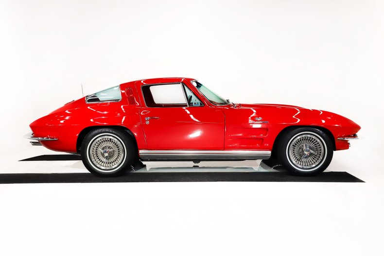 Chevrolet-Corvette-1964-Riverside-Red-Red-19