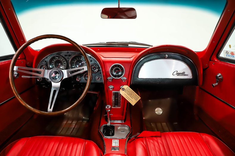 Chevrolet-Corvette-1964-Riverside-Red-Red-26