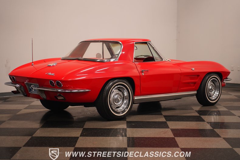 Chevrolet-Corvette-1964-Riverside-Red-Red-27