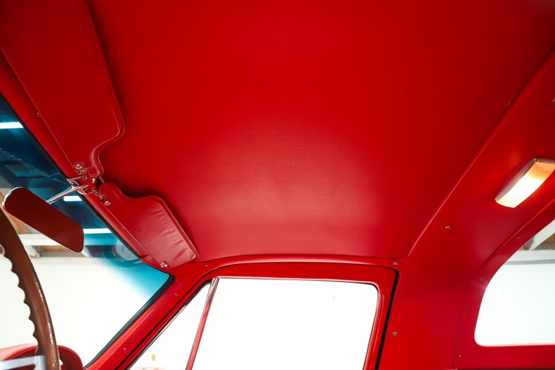 Chevrolet-Corvette-1964-Riverside-Red-Red-31