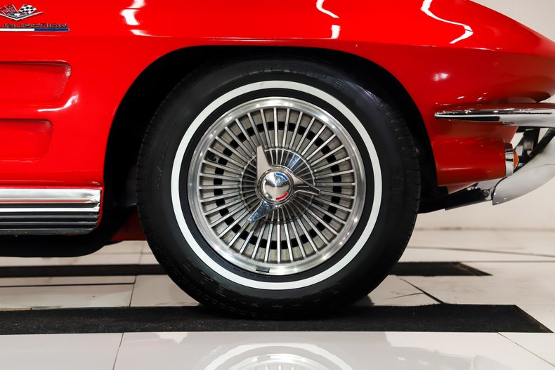 Chevrolet-Corvette-1964-Riverside-Red-Red-6