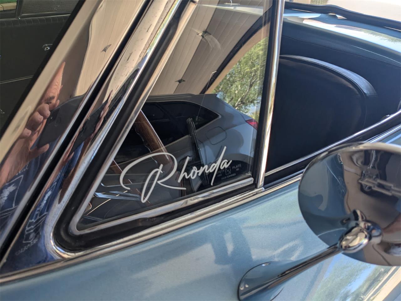 Chevrolet-Corvette-1964-Silver-Blue-Black-22