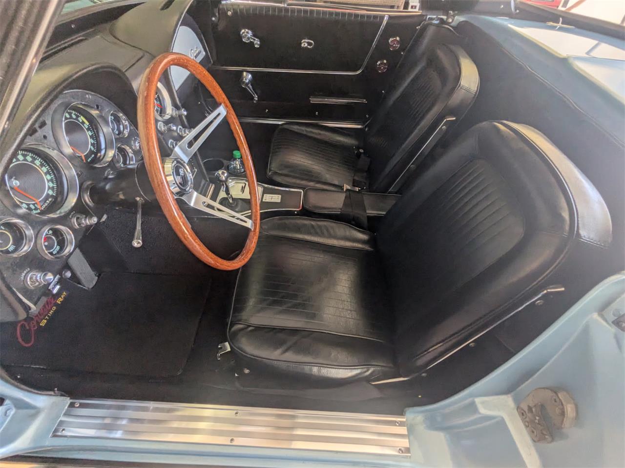 Chevrolet-Corvette-1964-Silver-Blue-Black-8