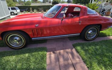 Chevrolet-Corvette-1965-1