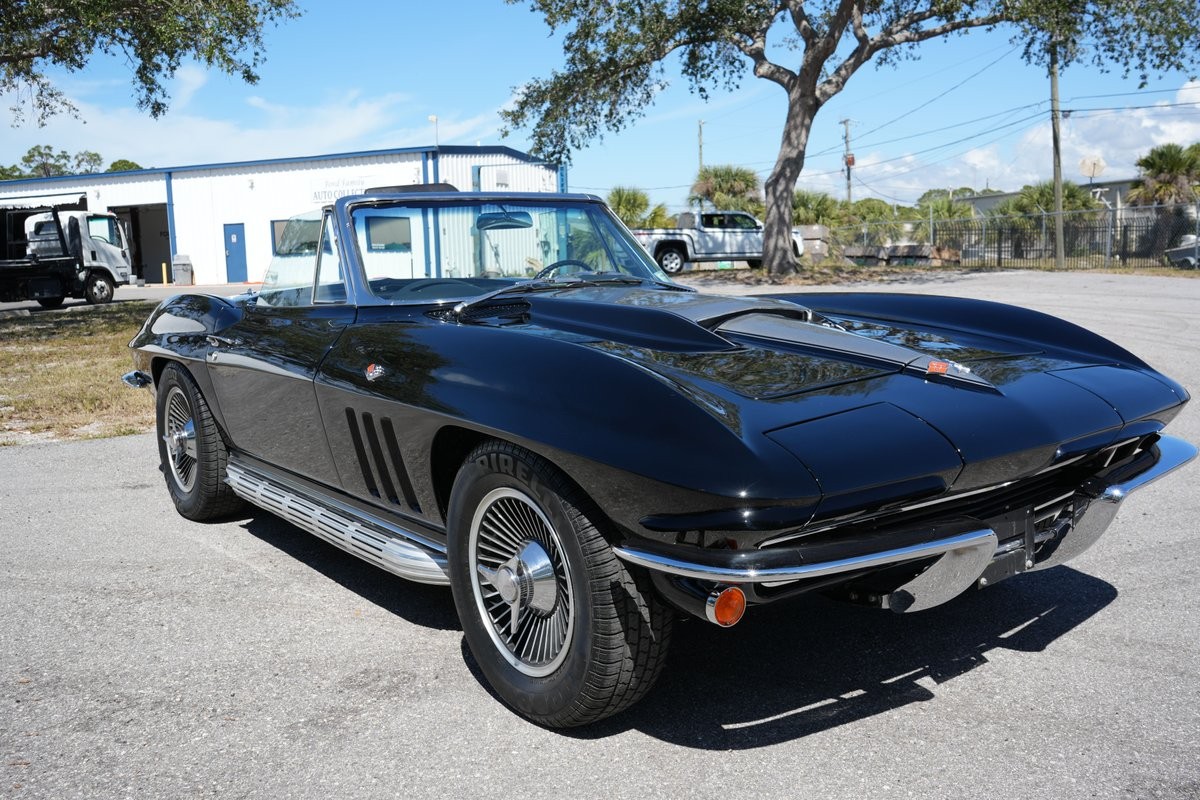 Chevrolet-Corvette-1965-10