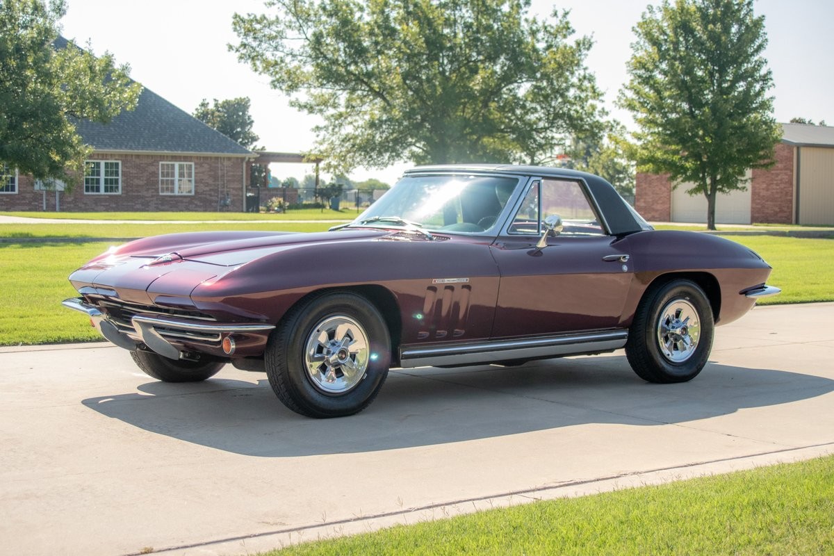 Chevrolet-Corvette-1965-10