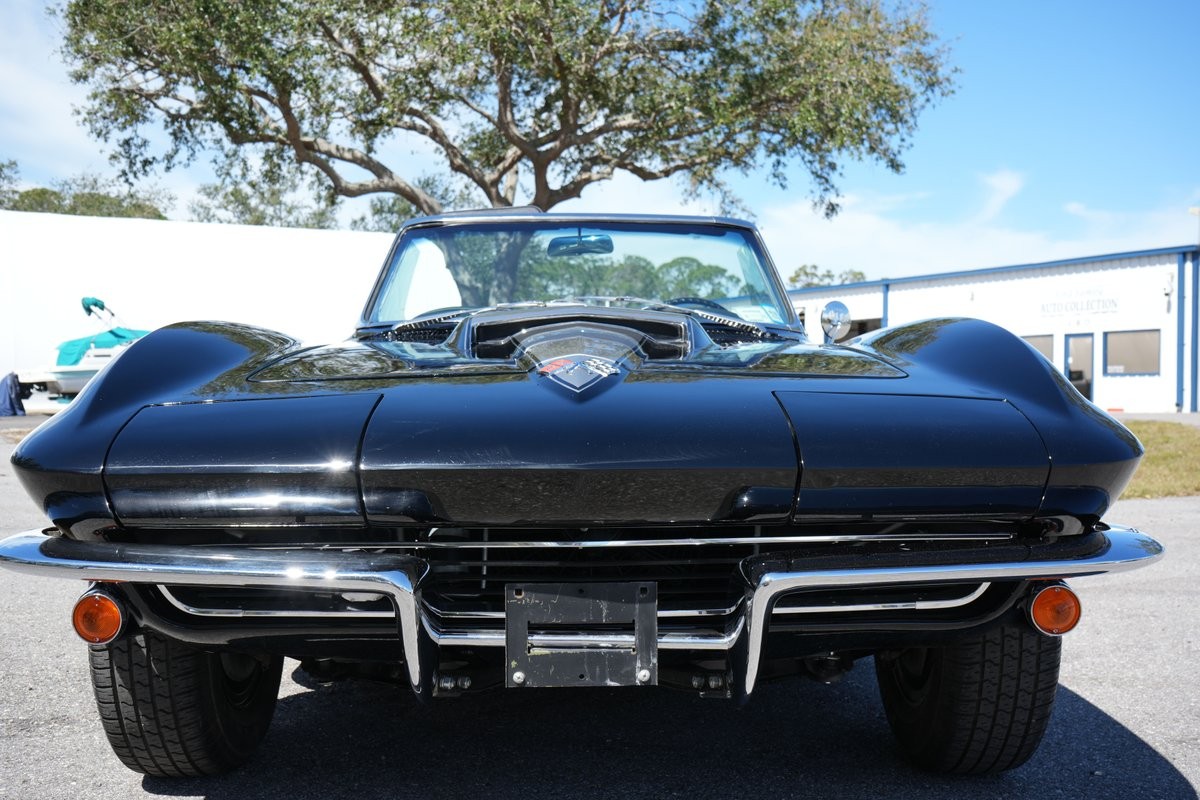 Chevrolet-Corvette-1965-11