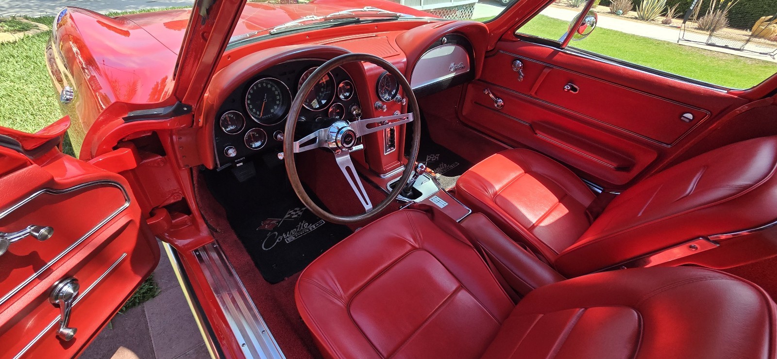 Chevrolet-Corvette-1965-12