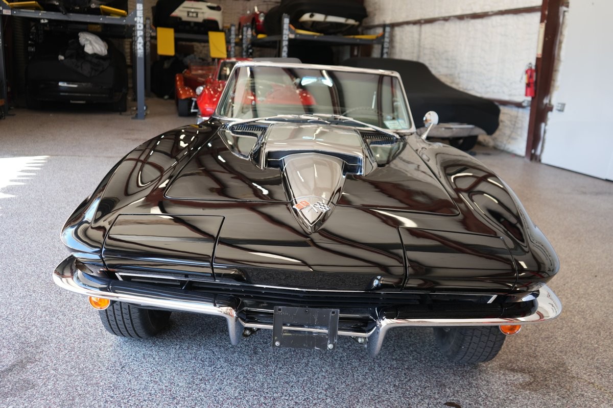 Chevrolet-Corvette-1965-12