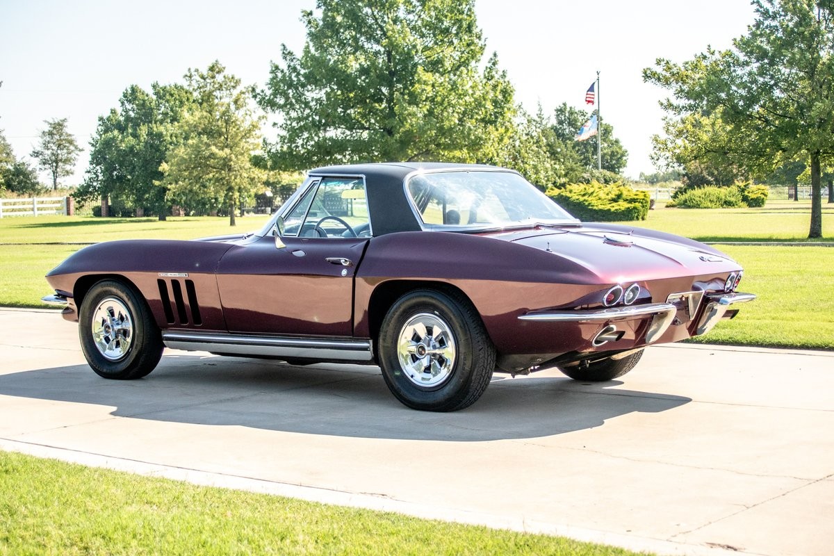 Chevrolet-Corvette-1965-12