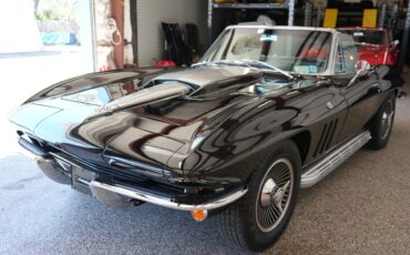 Chevrolet-Corvette-1965-13