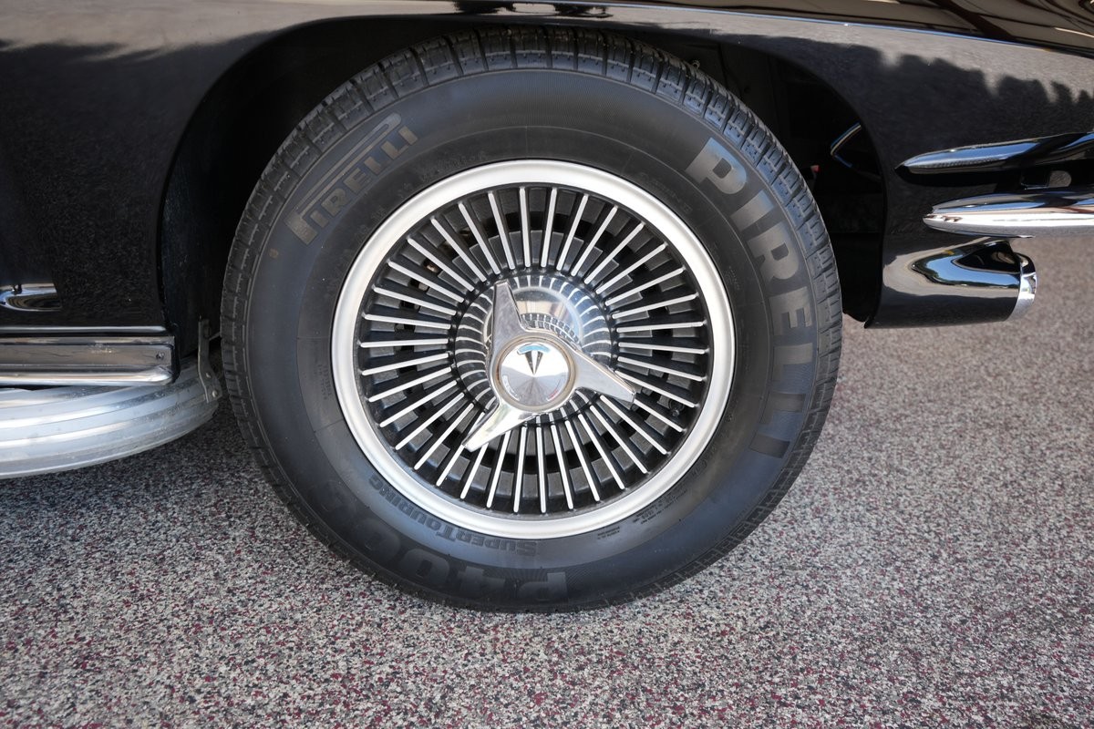 Chevrolet-Corvette-1965-16