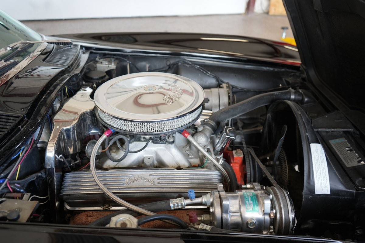 Chevrolet-Corvette-1965-19