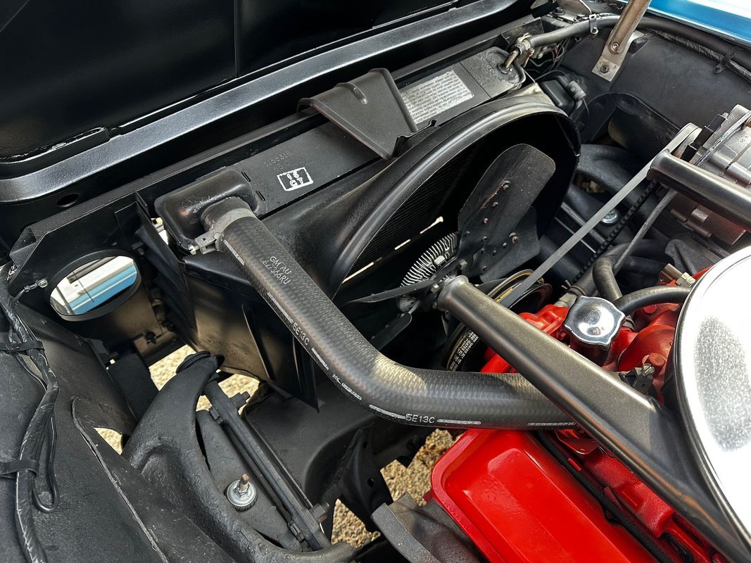 Chevrolet-Corvette-1965-19