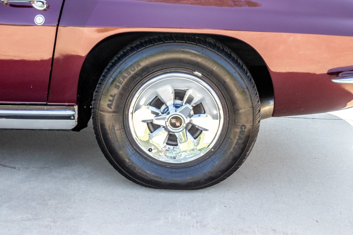 Chevrolet-Corvette-1965-25