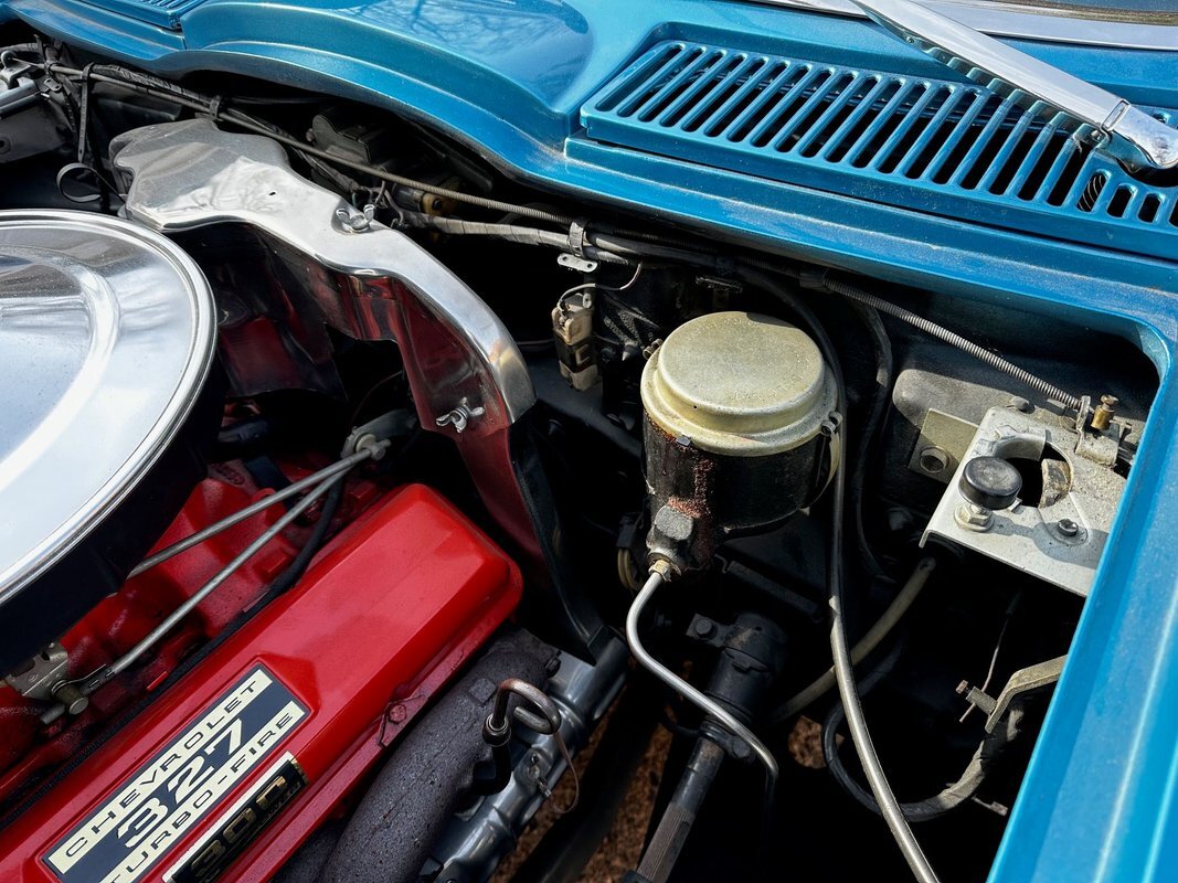 Chevrolet-Corvette-1965-25