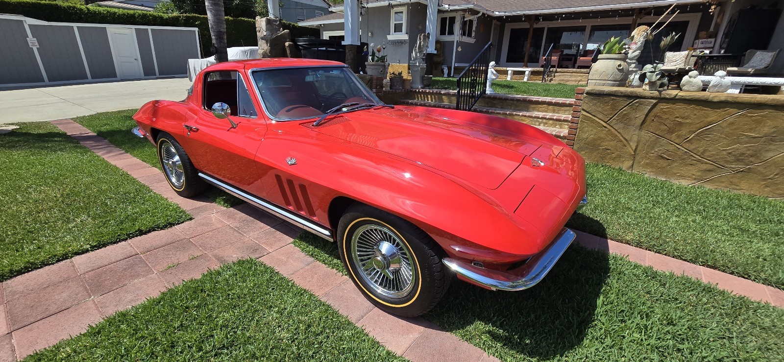 Chevrolet-Corvette-1965-3