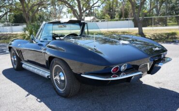 Chevrolet-Corvette-1965-3