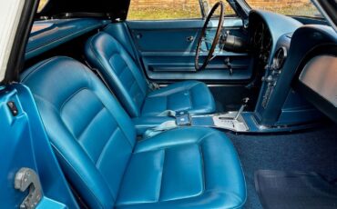 Chevrolet-Corvette-1965-30