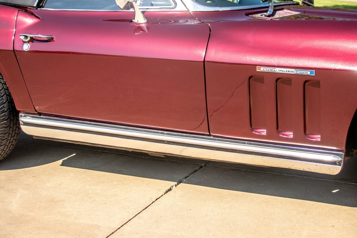 Chevrolet-Corvette-1965-31