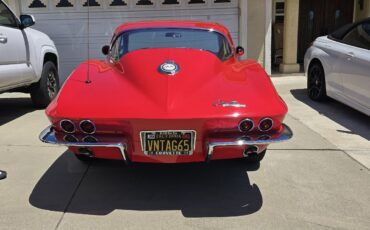 Chevrolet-Corvette-1965-4