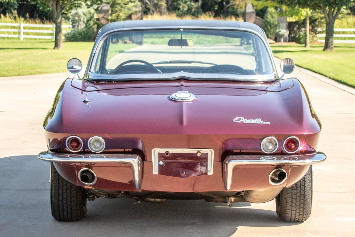 Chevrolet-Corvette-1965-5