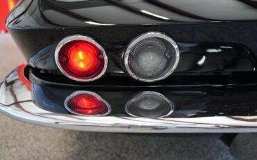 Chevrolet-Corvette-1965-6