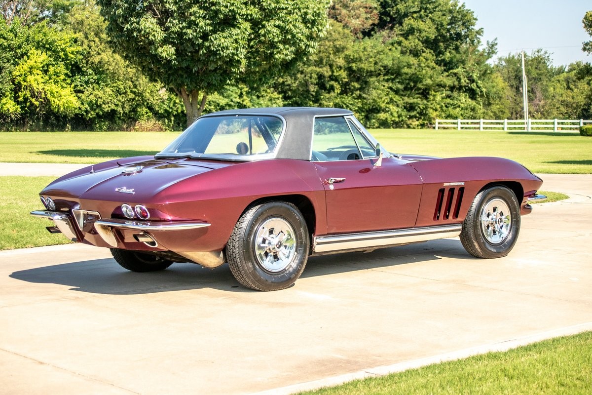 Chevrolet-Corvette-1965-6