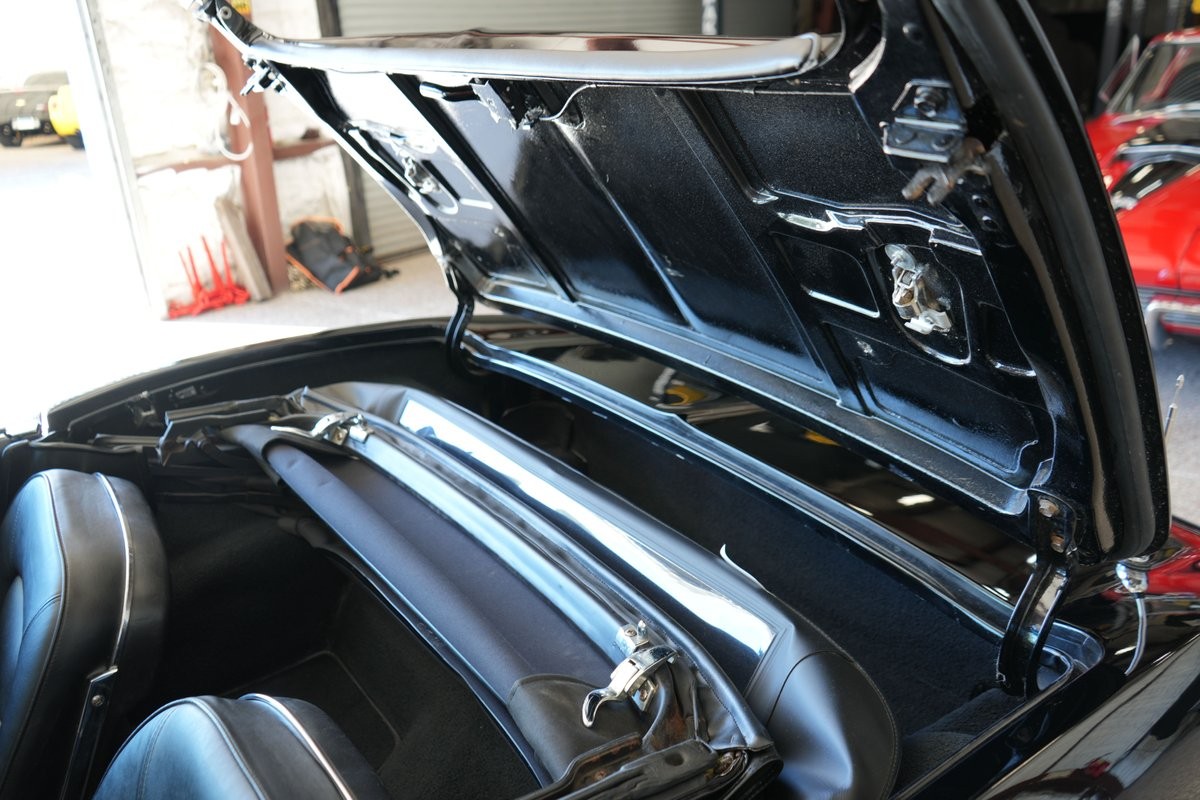 Chevrolet-Corvette-1965-7